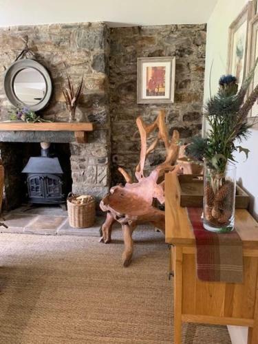 A Fairytale Thatched Highland Cottage