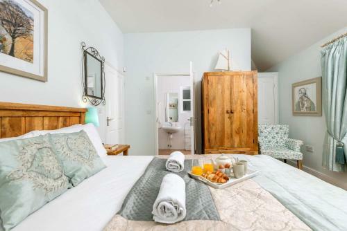 Mews Hill, 5 Bedroom New Forest Holiday Cottage