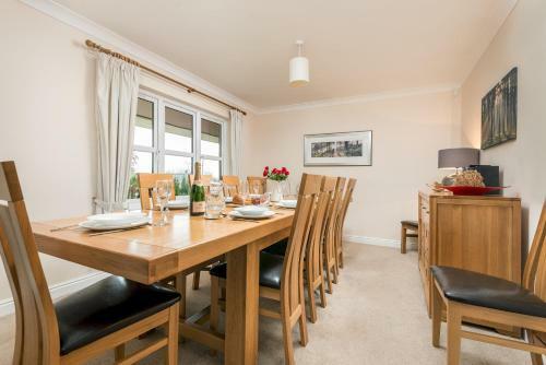 Mews Hill, 5 Bedroom New Forest Holiday Cottage