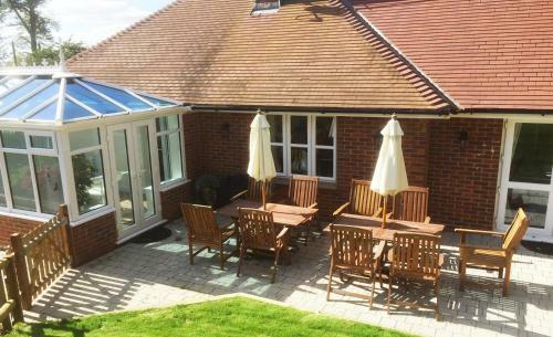 Mews Hill, 5 Bedroom New Forest Holiday Cottage