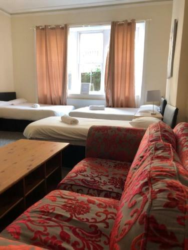 Bed & Breakfast Renfrew Rooms At City Centre