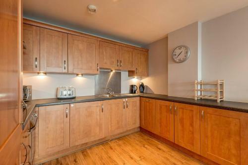 Apartamento Modern Riverfront Apt. 10 Mins From Hydro/secc