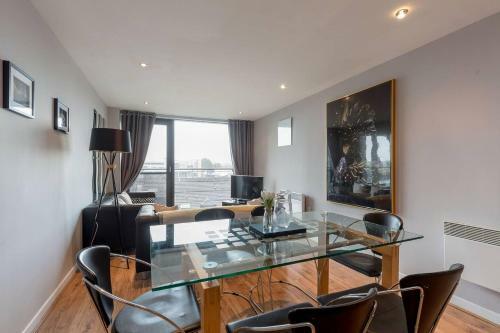 Apartamento Modern Riverfront Apt. 10 Mins From Hydro/secc