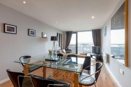 Apartamento Modern Riverfront Apt. 10 Mins From Hydro/secc