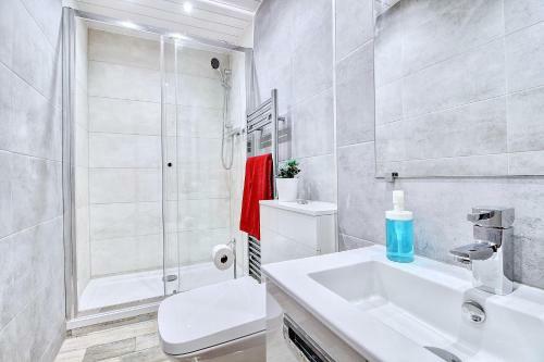 Luxurious Cessnock Service Apartment Nr Subway