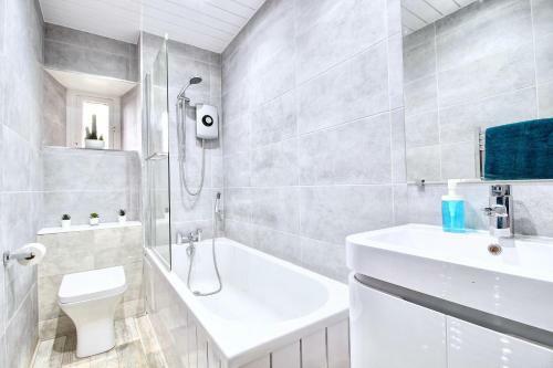 Luxurious Cessnock Service Apartment Nr Subway