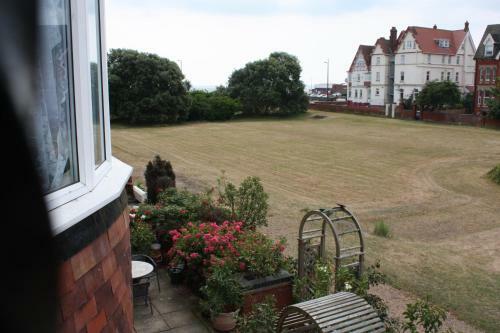 Hostal Barons Court