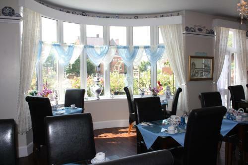Hostal Barons Court