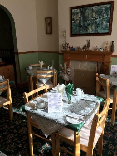 Hostal The Warren Guesthouse