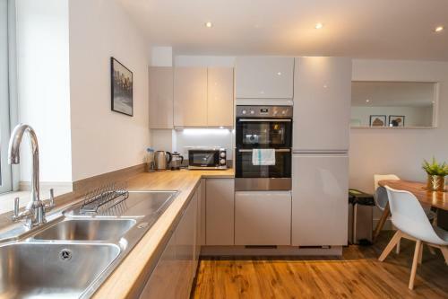 Next Level Apartments At Station View - Guildford Centre
