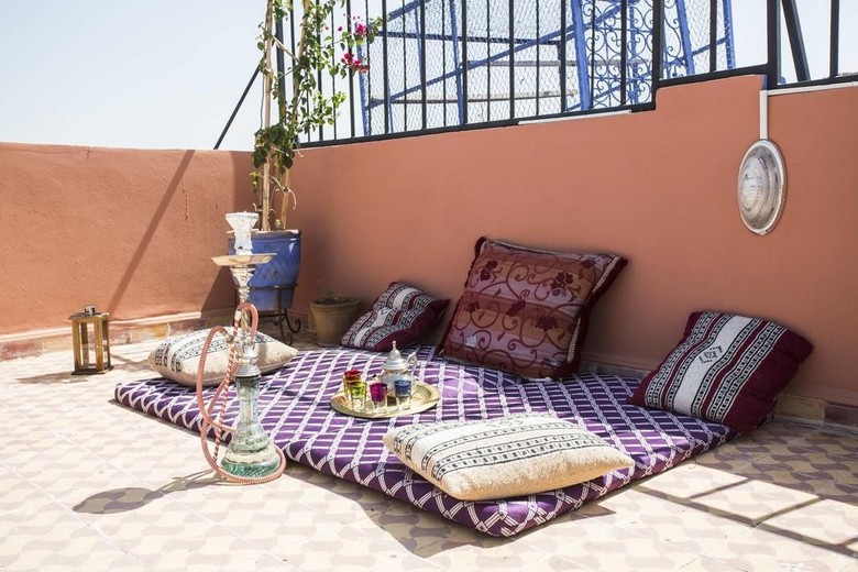 Riad Losra