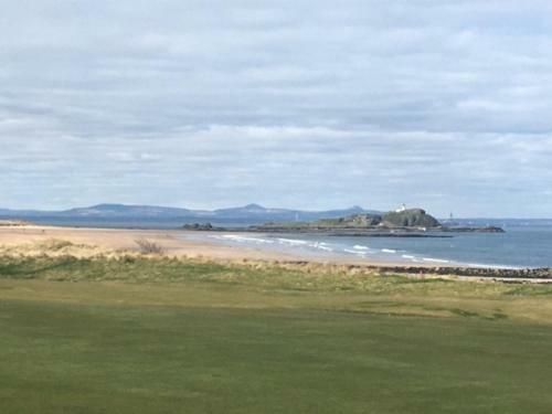 Golf Coast Apartment