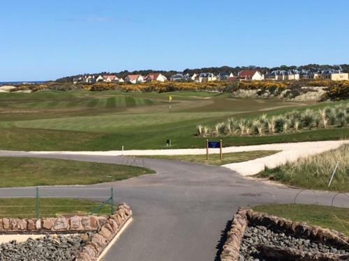 Golf Coast Apartment