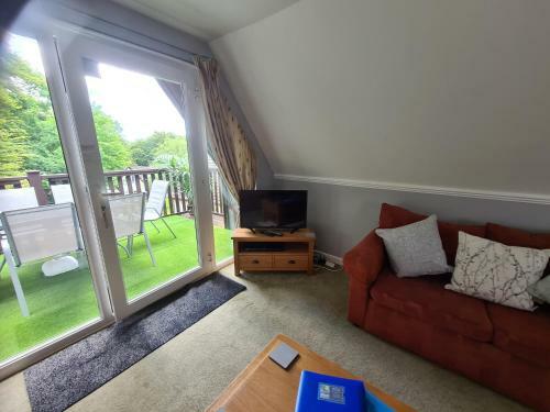10 Valley View Lodge