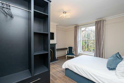 Pages Hotel And Guesthouse