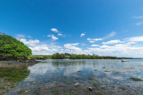 Hafan Y Traeth (sandy Haven)