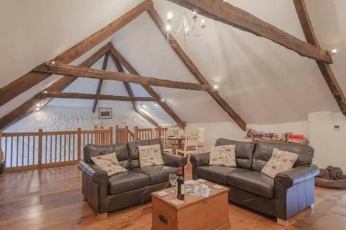 Boutique 5 Historic 2 Bed Devon Holiday Cottage