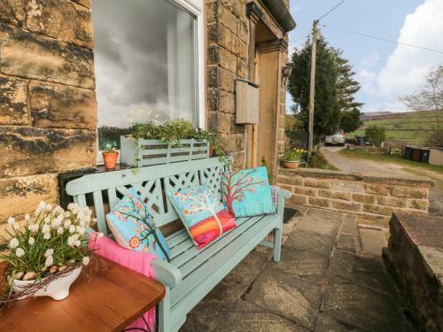7 Bank Cottages, High Peak
