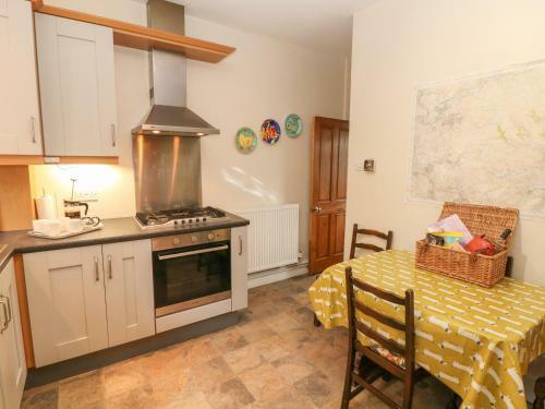 7 Bank Cottages, High Peak