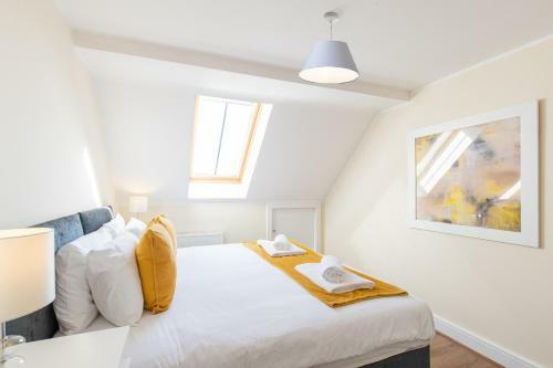 Velvet 2-bedroom Apartment, Clockhouse, Hoddesdon