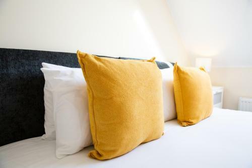 Velvet 2-bedroom Apartment, Clockhouse, Hoddesdon
