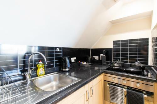 Velvet 2-bedroom Apartment, Clockhouse, Hoddesdon