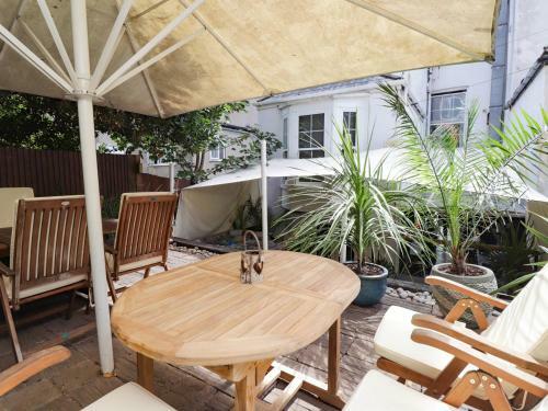 Zanzibar Beach Apartment