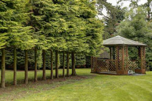 Needham House Hotel