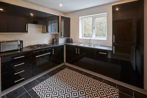 57 Woodland View
