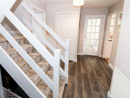 11 Capel Farm