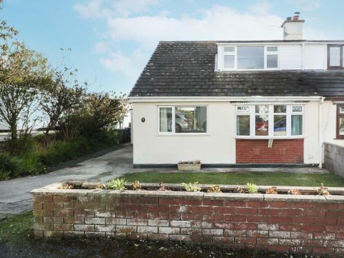 11 Capel Farm