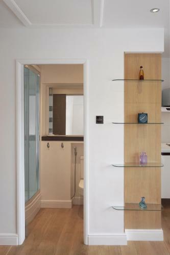 Orchard Road Studio Apartment