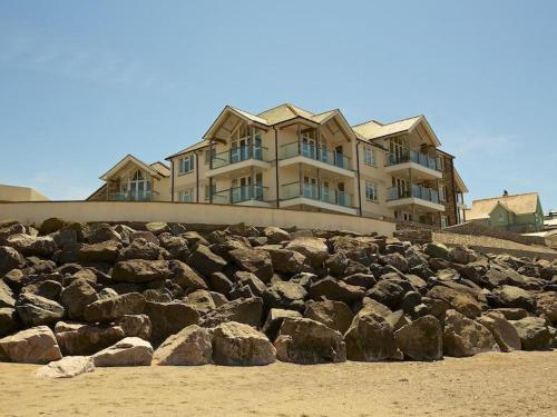 12 Thurlestone Rock