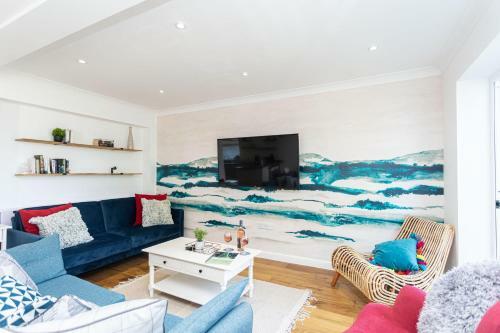 Corner Cottage, Forest & Sea, Sleeps Up To 10 New*