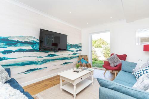 Corner Cottage, Forest & Sea, Sleeps Up To 10 New*