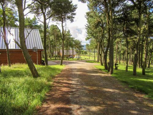 Oak Lodge
