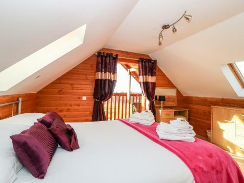 Oak Lodge