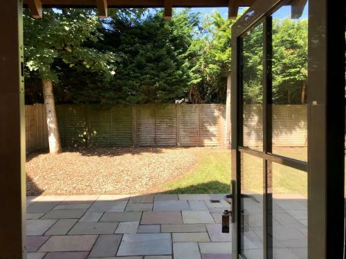 3 Ladymead Mews