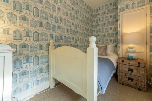 No33 Seagull Cottage