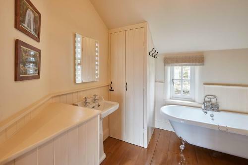 Silver Well Cottage