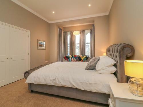 6 Belgrave Apartments