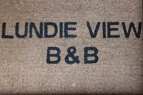 Bed & Breakfast Lundie View B & B