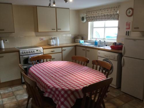 Apartamento Three-bedroom Old Cottage