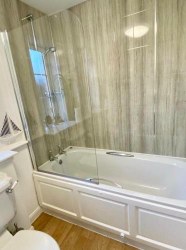 Wellingtonia Court Apartment