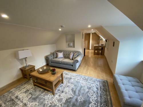 Waverley Inn Holiday Apartments