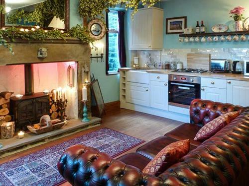 The Little Absinthe Cottage