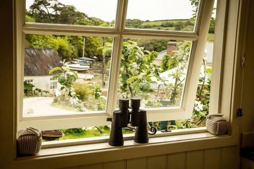 The Tregothnan Shepherds Hut