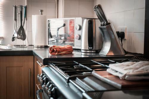 Apartamento Ideal House In Sittingbourne Parking -24-7 Checkin