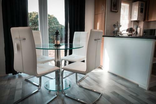 Apartamento Ideal House In Sittingbourne Parking -24-7 Checkin