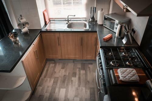 Apartamento Ideal House In Sittingbourne Parking -24-7 Checkin